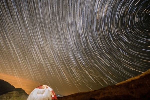 جذاب‌ترین بارش شهابی آسمان ایران را امشب ببینید