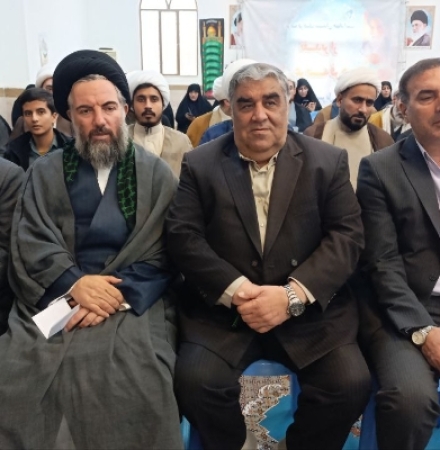 نشست تخصصی نماینده مردم در مجلس شورای اسلامی با روحانیون سرپل ذهاب برگزار شد.