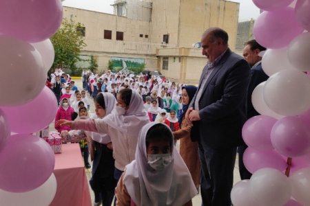 آغاز توزیع شیر رایگان در مدارس ابتدایی سرپل‌ذهاب 