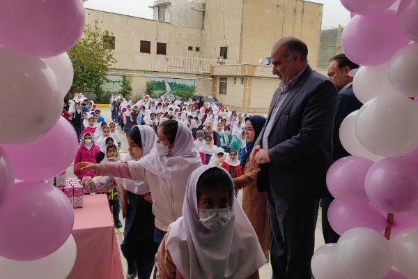 آغاز توزیع شیر رایگان در مدارس ابتدایی سرپل‌ذهاب 