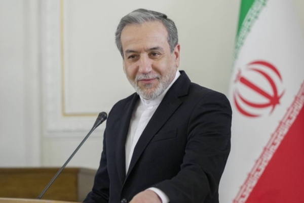 عراقچی: خواهان جنگ نیستیم ولی برای جنگ آمادگی داریم