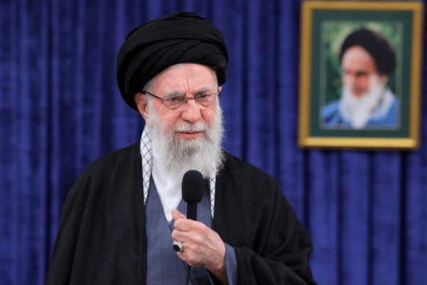 پیام رهبر انقلاب به ملت: در ۲۲ بهمن دشمن را مایوس کنید