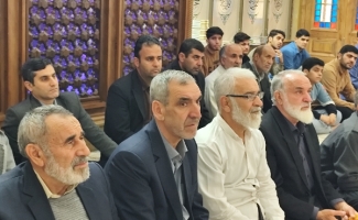 اقامه نماز جماعت مغرب و عشا در چهارمین روز ماه مبارک رمضان