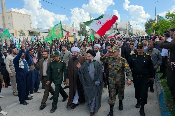 همزمان با میلاد امام رضا (ع)؛ اجتماع مردمی و رزمایش فرهنگی در سرپل‌ذهاب برگزار شد