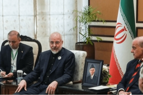 کنار رفتن قالیباف از تیم مذاکره‌کننده تکذیب شد