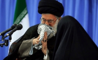 چفیه‌تان را به من می‌دهید؟