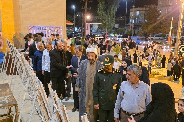 نمایشگاه عکس و کتاب سوم خرداد، روایتگر فرهنگ مقاومت و ایثار در سرپل‌ذهاب است