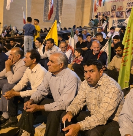 اشک و غیرت در کنار هم؛ مردم سرپل‌ذهاب به یاد قائد شهید قیام کردند