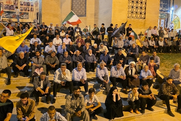 نود و نهمین شب حضور؛ خیابان‌های سرپل‌ذهاب همچنان صحنه همدلی و ایستادگی