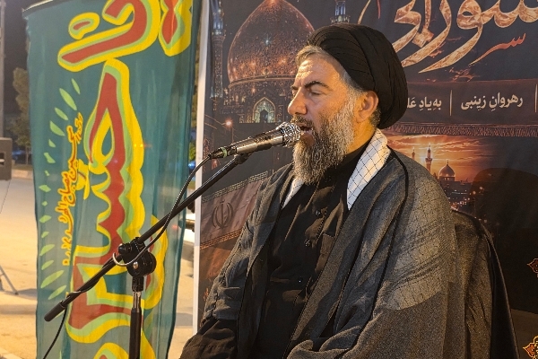 امام جمعه سرپل‌ذهاب: مهم‌ترین پیام عاشورا، همراهی امت با امام جامعه و حفظ وحدت است