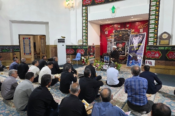 محفل نورانی قرآن در سرپل‌ذهاب؛ تجدید عهد با شهیدان در سایه کلام وحی