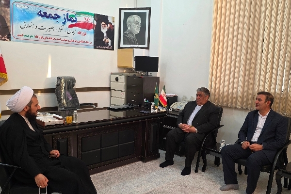 دیدار دکتر حسینی با امام جمعه شهرستان سرپل‌ذهاب