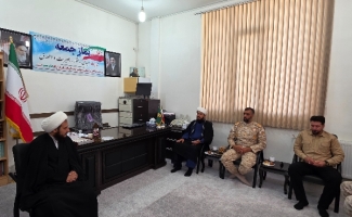 دیدار فرمانده و پرسنل گردان تکاور ۱۲۵ بدر با امام جمعه سرپل‌ذهاب