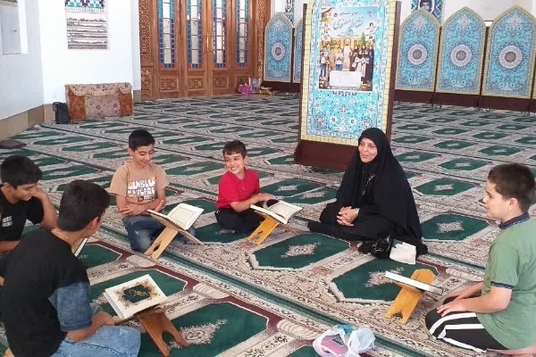 طرح «نشاط معنوی» فرصتی برای پرورش نسل توانمند در حرم مطهر احمد بن اسحاق(ره) است