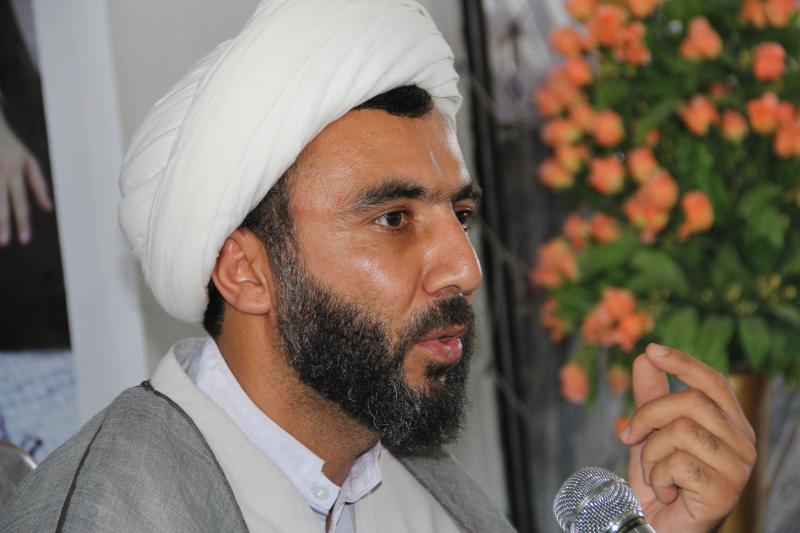 هدف دشمن ضربه زدن به پیکره اسلام از طریق ایجاد دوگانگی و دو دستگی در بین مسلمانان است