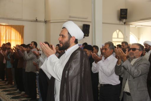 نماز جمعه سرپلذهاب در چهارمین جمعه ماه رمضان از دریچه دوربین 