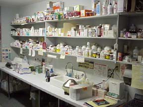 بازرسی از داروخانه ها ودرمانگاههای دامپزشکی شهرستان