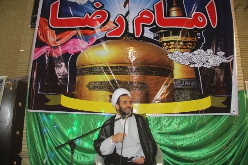سرپلذهاب غرق درنور و شادی شد/ جمع عاشقان حرم رضوی درحرم احمد ابن اسحاق(ره)