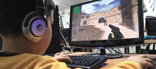 اعتیاد به دنیای کامپیوتر و فضای مجازی ازجمله مشکلاتی است که امروزه به آن دچار شده ایم 