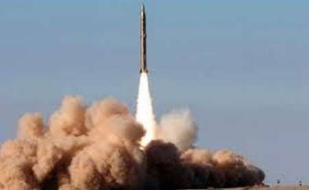 حملات موشکی یمن به 2 پایگاه نظامی عربستان