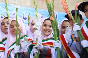بوی ماه مدرسه در کرمانشاه به مشام می رسد/ آمادگی ارگان ها برای میزبانی عید دانایی