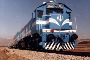 فروردین ۹۵ قطار به ایستگاه فیروزان راه آهن غرب کشور‌می رسد