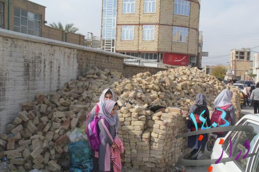 نارضایتی دانش آموزان ووالدین از نخاله های ساختمان/ وقتی مهلت تعیین شده نیز چاره ساز نمی شود