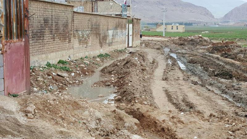 گل ولای شهرک کوییک ارمغان طرح توسعه شهر برای مردم شهرک/ وقتی عدم تعامل بین دستگاهها گریبان ساکنان شهرک را می گیرد