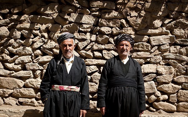 لباس کردی میراثی ماندگار و جهانی / وقتی نوع پوشش مردم نشان دهنده فرهنگ واعتقادات آنها می شود