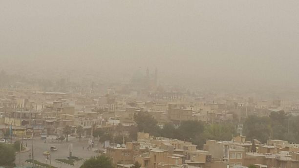 کاهش دید افقی در سرپلذهاب به 4۰۰ متر / آب و هوای شهرستانهای مرزی در وضعیت بحرانی است