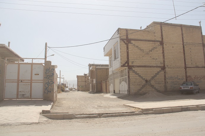 خیابان های گمنام و گلایه های مردم شهرستان / از سردرگمی مامورین نهادهای خدمت رسان تا نامه هایی که به سختی مقصد خودرا پیدا می کنند