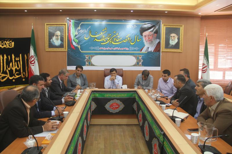مدیران دستگاه های اجرایی با تاسی از امام حسین(ع) زمینه تردد زائرین عتبات عالیات را تسهیل بخشند/دستگاه های اجرایی سرپل ذهاب در عمل هم پیرو خط امام حسین (ع) باشند