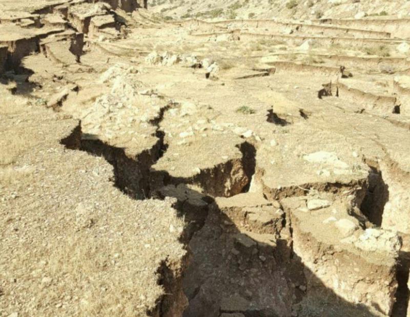 زمین لرزه مرز ایران و عراق موجب بالا آمدن زمین به میزان 90 سانتیمتر شد