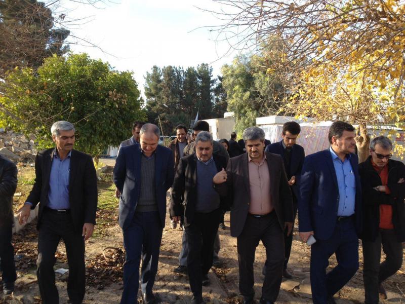 خسارت وارده به سامانه طرح گرمسیری در مناطق زلزله زده شهرستان سرپل ذهاب/کمک های دولت و نظام برای جبران خسارت ادامه دارد 