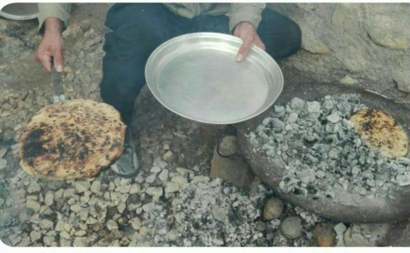 طعم لذیذ چاشت های اصیل شهرستان سرپل ذهاب ماندگار است/ کلیره پیتزای محلی به قدمت تاریخ