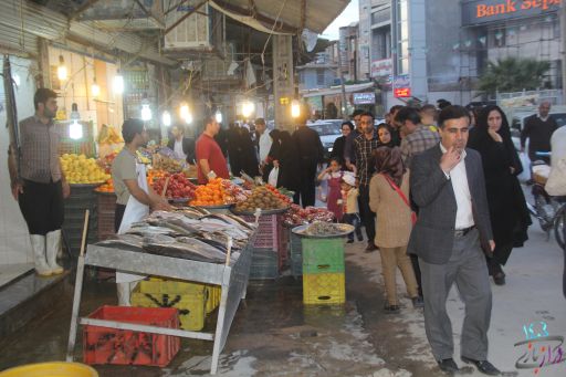 بازارداغ خریدهای نوروزی در سرپل ذهاب / تب و تاب مردم شهرستان برای خرید شب عید جریان دارد