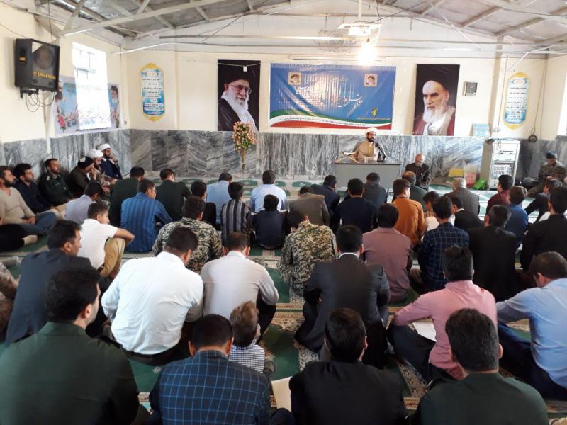 لزوم شناخت صحیح دشمن در شرایط کنونی انقلاب/دشمن برای ضربه زدن به انقلاب تمام ابزار خود را بسیج کرده است