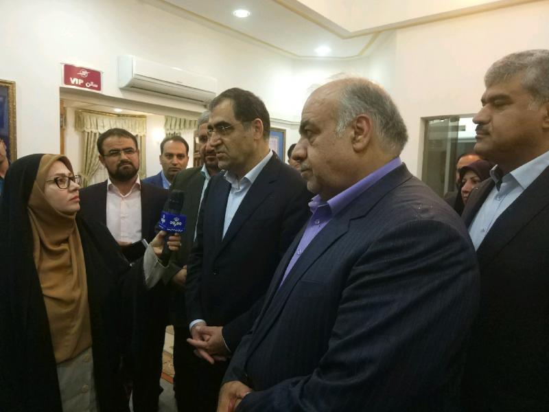 وزیر بهداشت وارد کرمانشاه شد