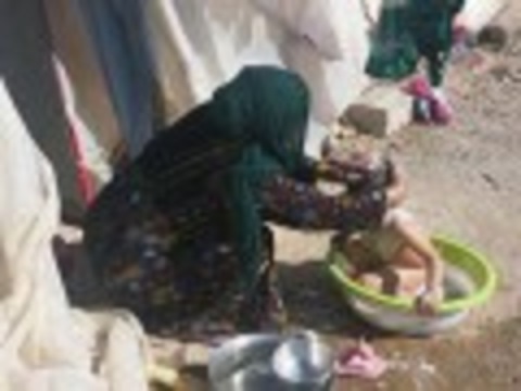 این مطلب به انواع بیماری‌های پوستی چادرنشینان زلزله زده کرمانشاه و راه‌های جلوگیری و کنترل آن اشاره می‌کند.