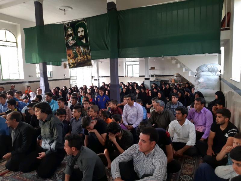 گنجینه دفاع مقدس جزو مهمترین ارزشهای این نظام است/ شهدا با رشادتهای خود درس زندگی و ایثار به ما آموختند