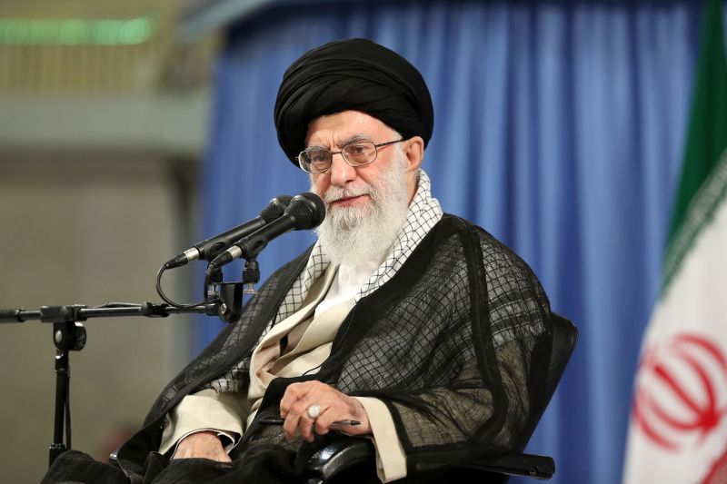 مهم ترین محورهای بیانات رهبر انقلاب در دیدار دانشجویان