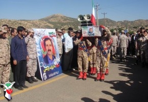 پیکر شهید مدافع امنیت «داراب حسینی» در شهر شاهو تشییع شد
