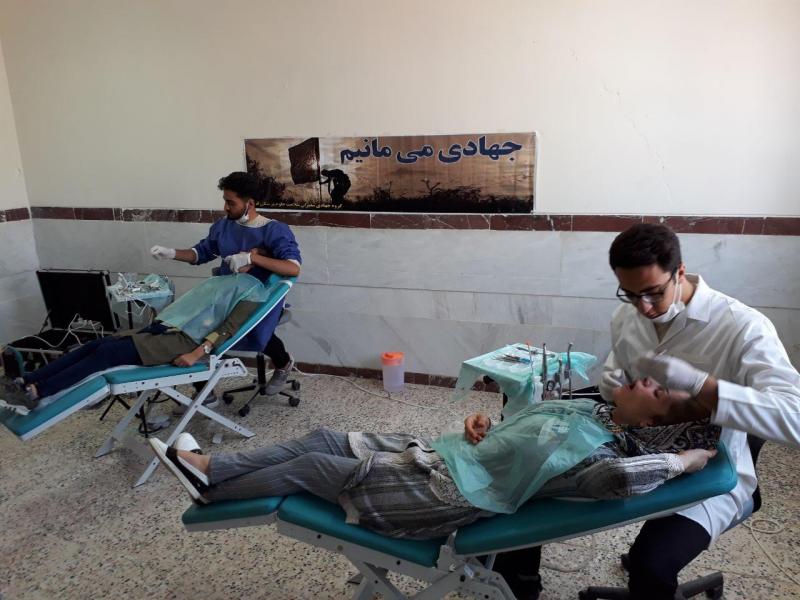 ارائه خدمات رایگان دندانپزشکی درشهرستان زلزله زده سرپل ذهاب