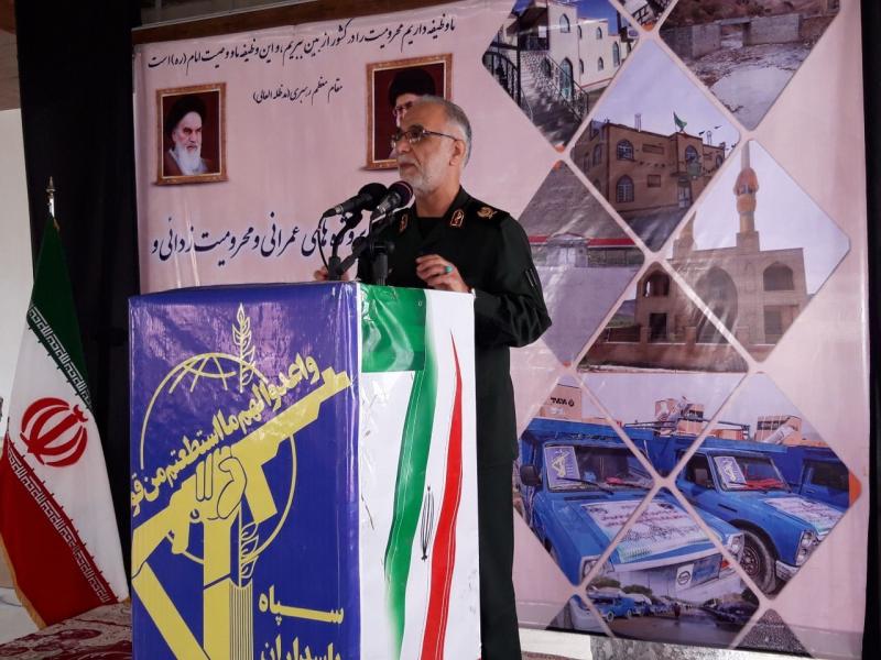 هیچ عبادتی بالاتر از خدمت به مردم نیست /محرومیت زدایی از مناطق محروم مرزی از وظایف مهم بسیج سازندگی است