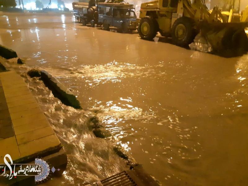 گرد وغبارمیهمان ناخوانده شهرستان زلزله زده سرپل ذهاب شده است/ مشکلات زلزله زدگان ادامه دار شده است