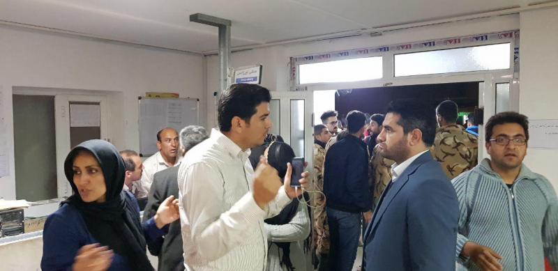 در اثر زلزله 6.4دهم ریشتری شب گذشته در سرپل ذهاب آمار مصدومین به ٣٥٢ نفر رسیده است