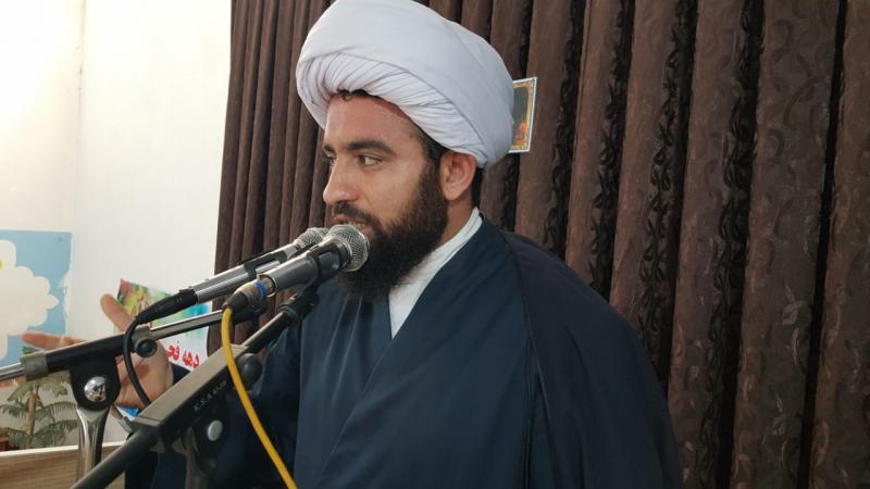 وضعیت اقتصادی و معیشتی مردم  با هدف  انقلاب دراین خصوص فاصله دارد / پیمان های سیاسی بین المللی مانع پیشرفت کشور می شوند