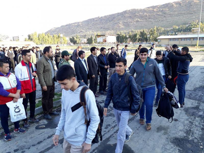اعزام کاروان دانش آموزی سرپل ذهاب به مناطق عملیاتی جنوب کشور