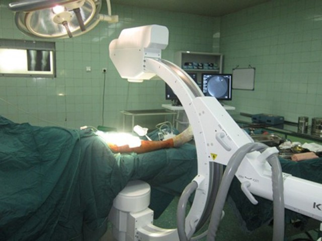 تحویل یکدستگاه C-ARM پیشرفته به ارزش بیش از یک میلیارد تومان به بیمارستان شهدای سرپل ذهاب