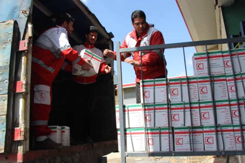1000 بسته غذایی از استان مرکزی به مقصد گلستان ارسال شد